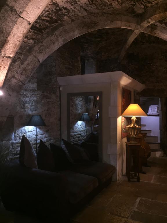 מלון ביון Abbaye De Maizieres מראה חיצוני תמונה